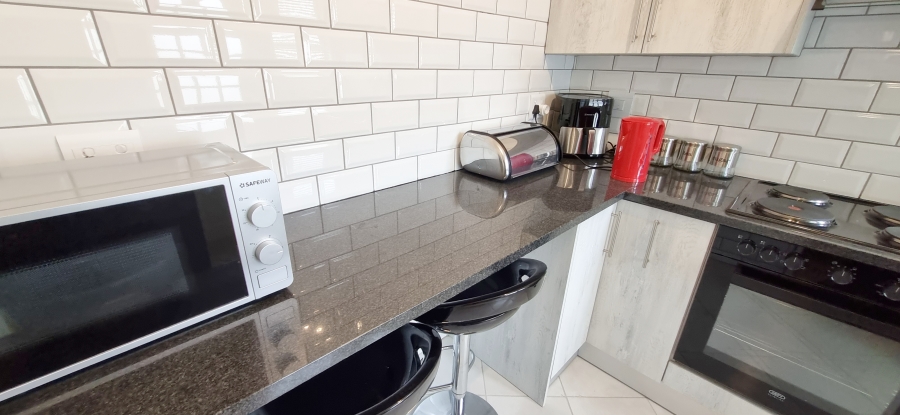 To Let 1 Bedroom Property for Rent in Tijgerhof Western Cape